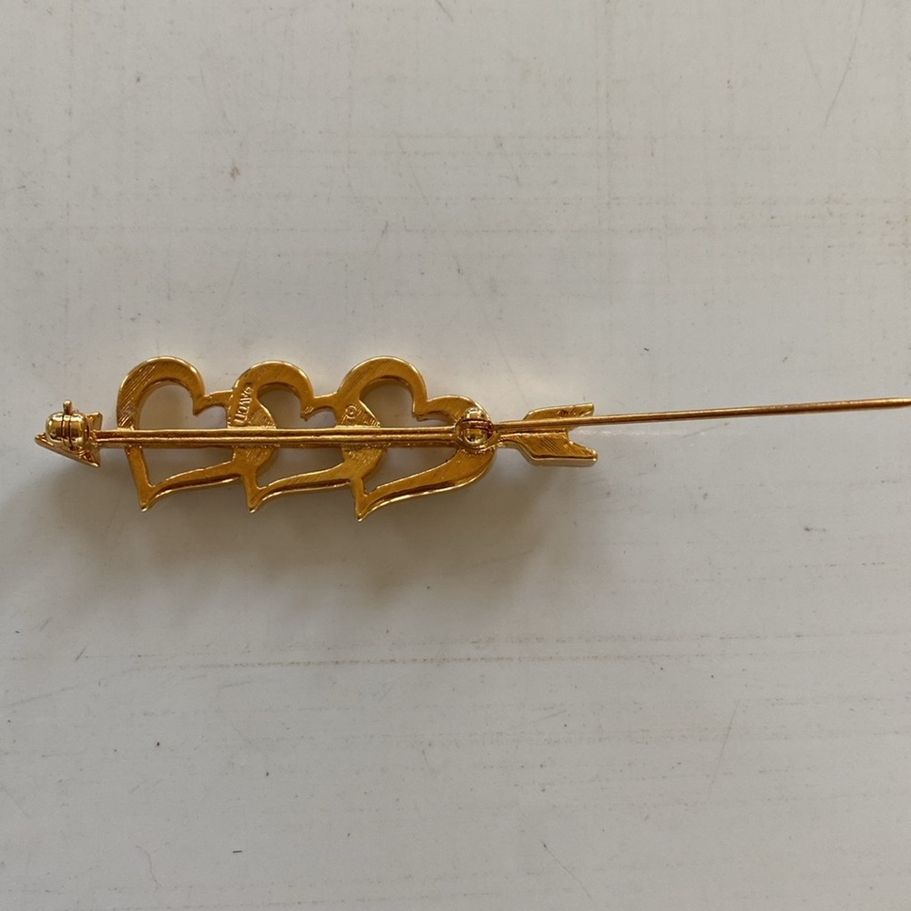 Vintage Avon Rhinestone Triple Heart Arrow Brooch - Pin - Picture 3 of 5